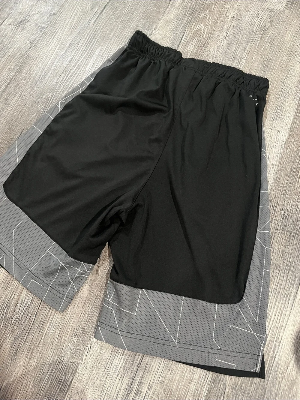 Nike Dri-FIT Athletic Shorts Black Gray Geometric Print Men’s XL